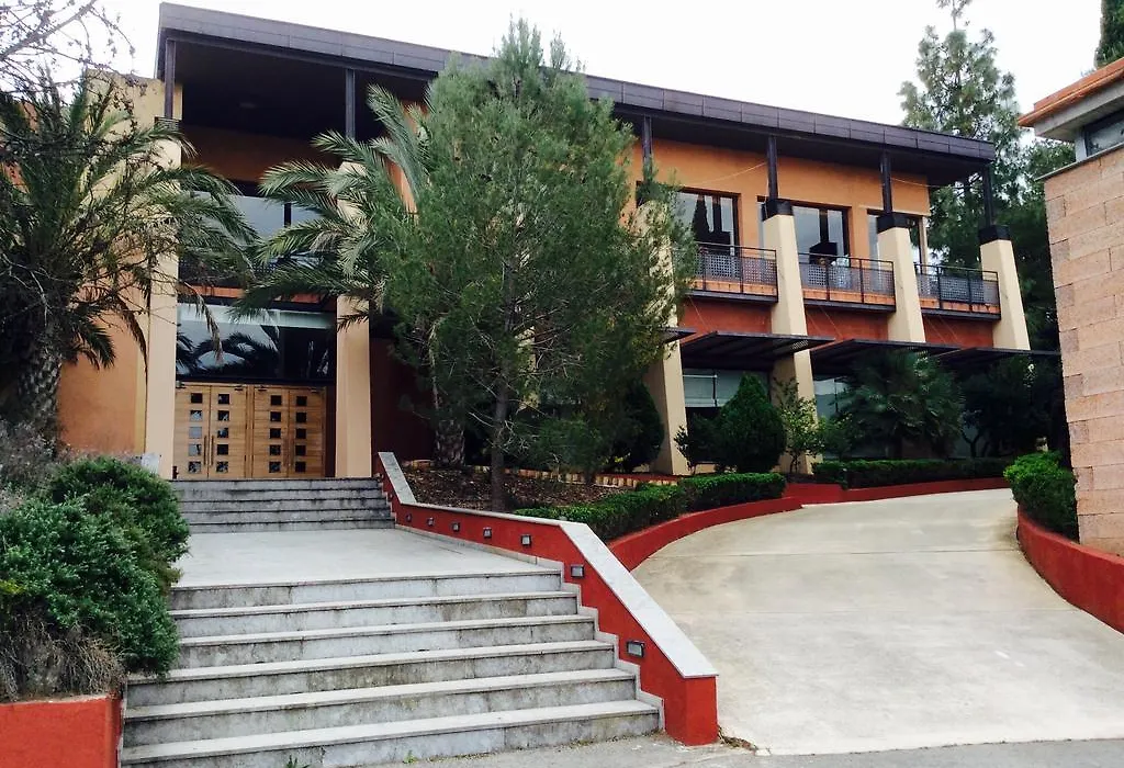 Portal Del Caroig-1